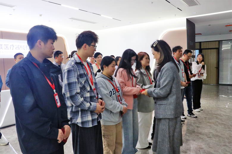 IMG_4954.JPG IMG_4954.JPG